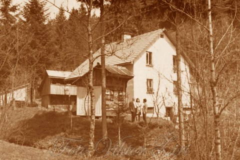 080